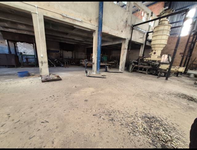 1,200M² WAREHOUSE FOR SALE IN DENVER